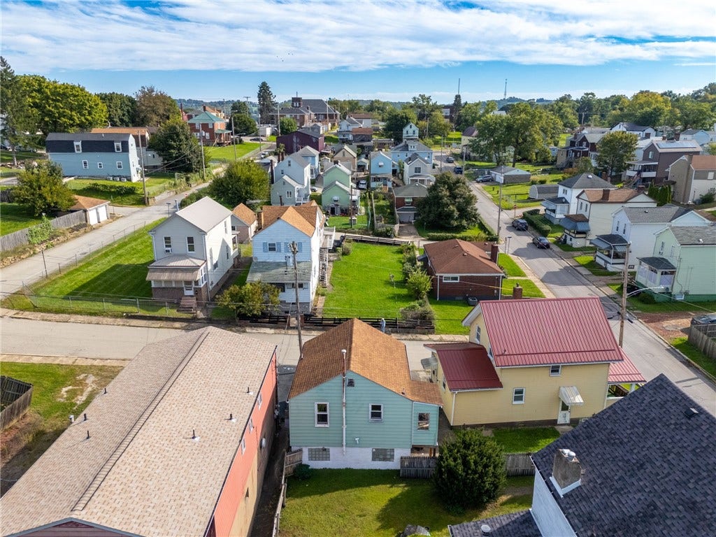 140 Hamilton St, Homestead, PA 15120