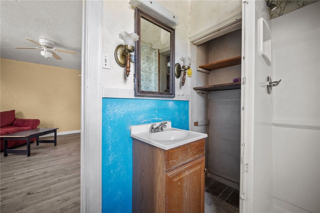 140 Hamilton St, Homestead, PA 15120