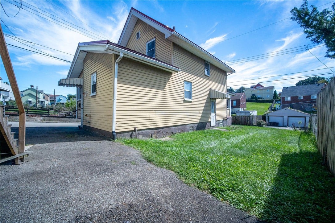 140 Hamilton St, Homestead, PA 15120
