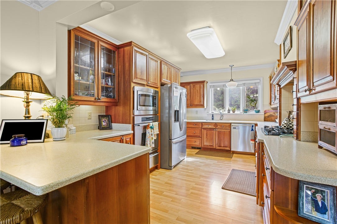 230 College St Ext, Emlenton, PA 16373