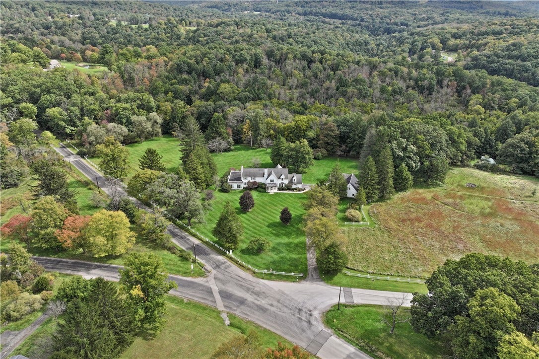 230 College St Ext, Emlenton, PA 16373