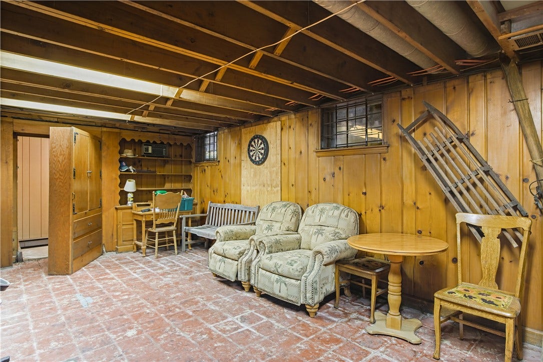 230 College St Ext, Emlenton, PA 16373
