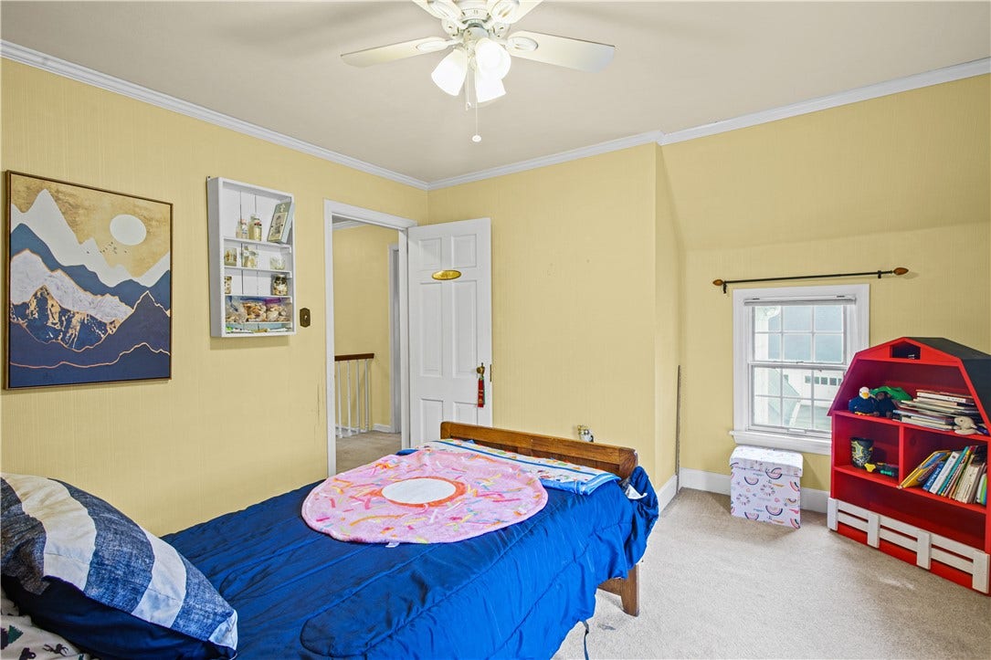 230 College St Ext, Emlenton, PA 16373