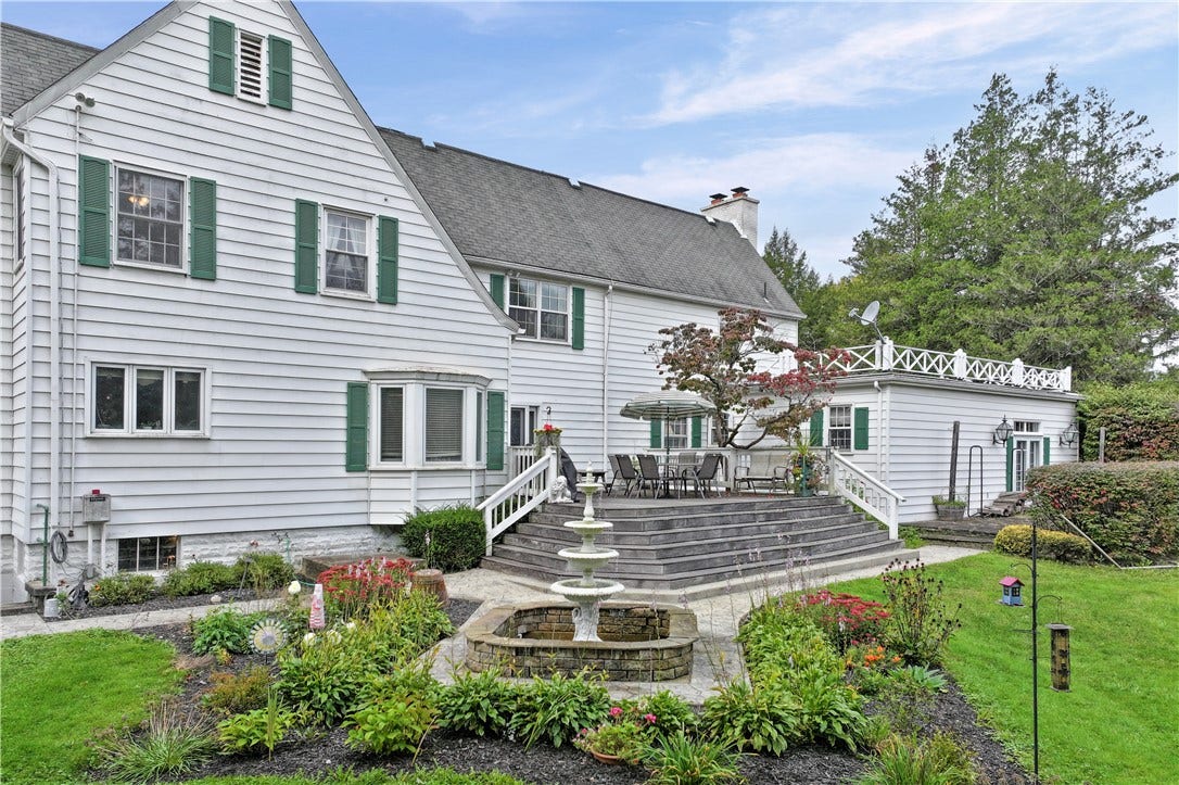 230 College St Ext, Emlenton, PA 16373