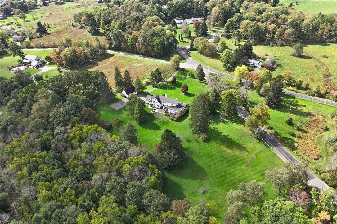 230 College St Ext, Emlenton, PA 16373