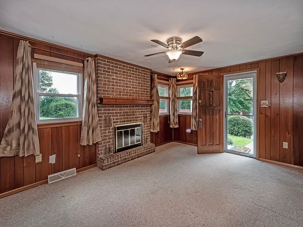 3633 Provost Road, Pittsburgh, PA 15227 3633 Provost Road, Pittsburgh, PA 15227