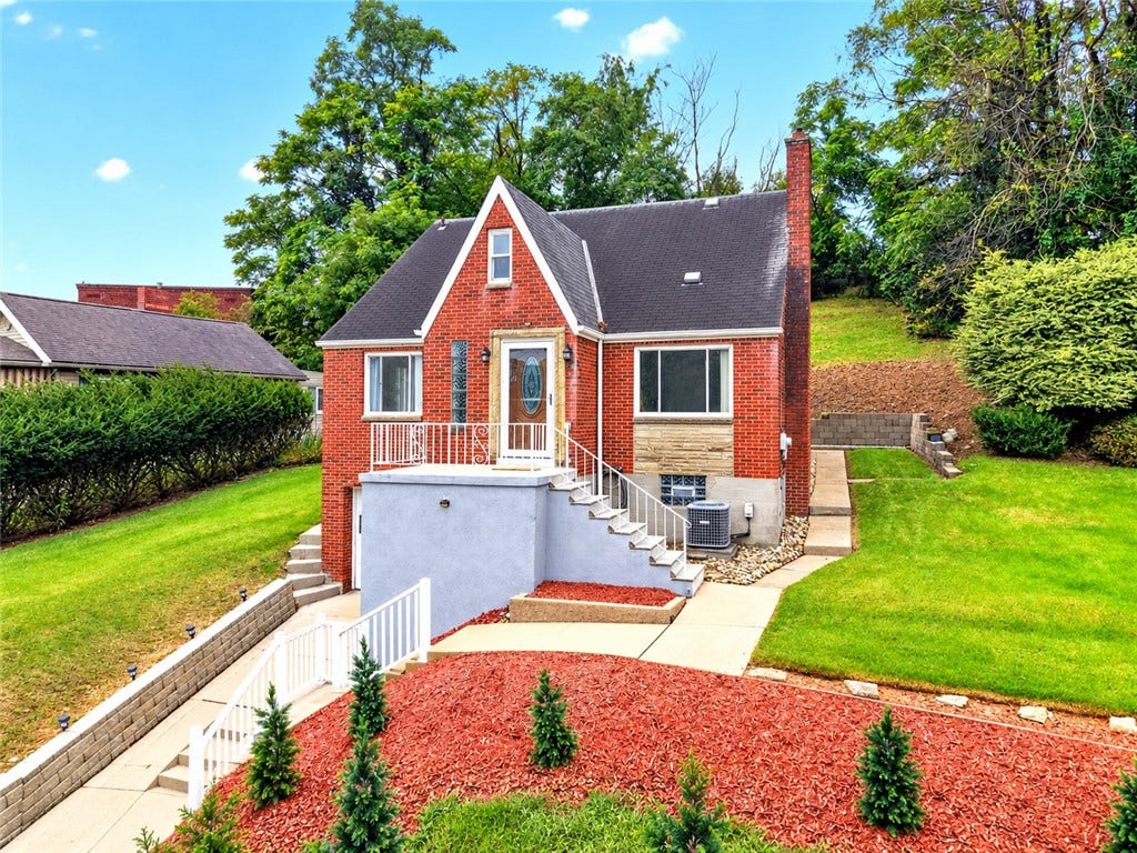 3710 Oakton Rd, Pittsburgh, PA 15227
