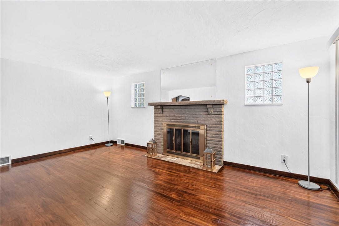 3710 Oakton Rd, Pittsburgh, PA 15227