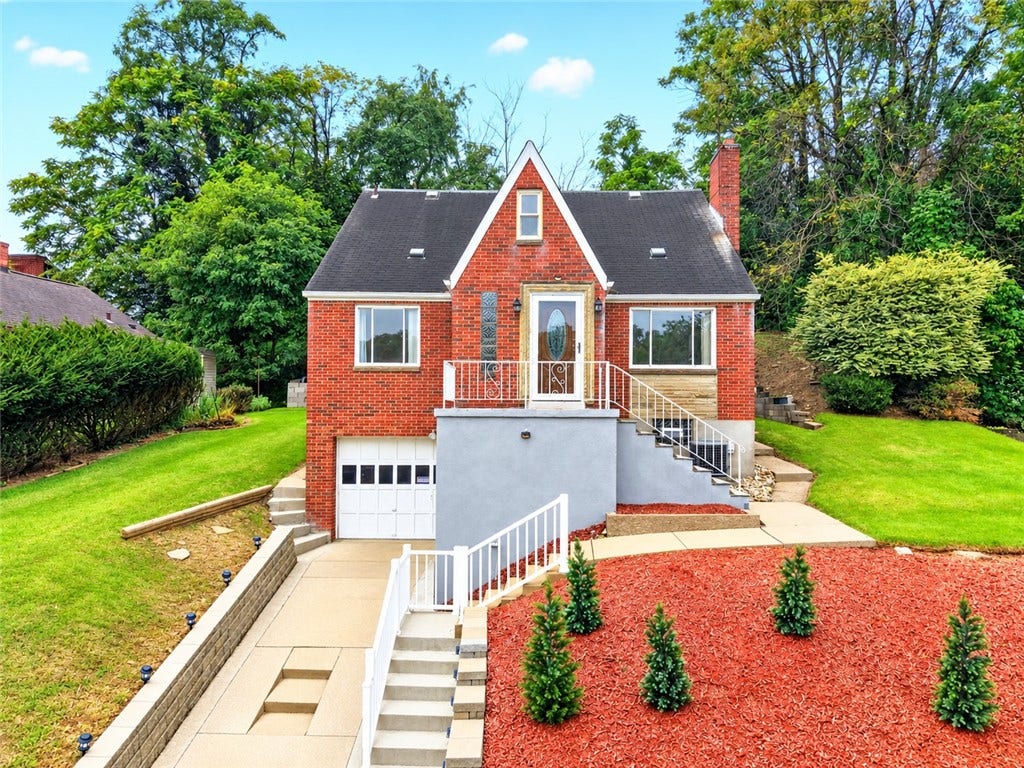 3710 Oakton Rd, Pittsburgh, PA 15227