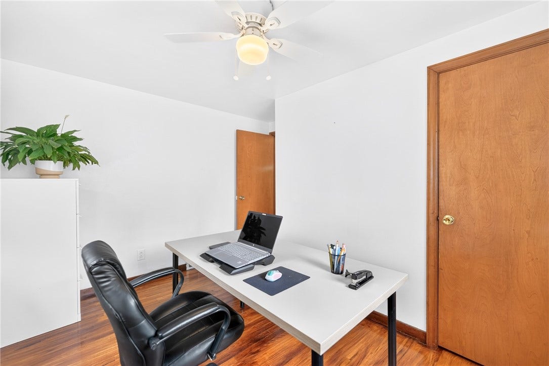 3710 Oakton Rd, Pittsburgh, PA 15227