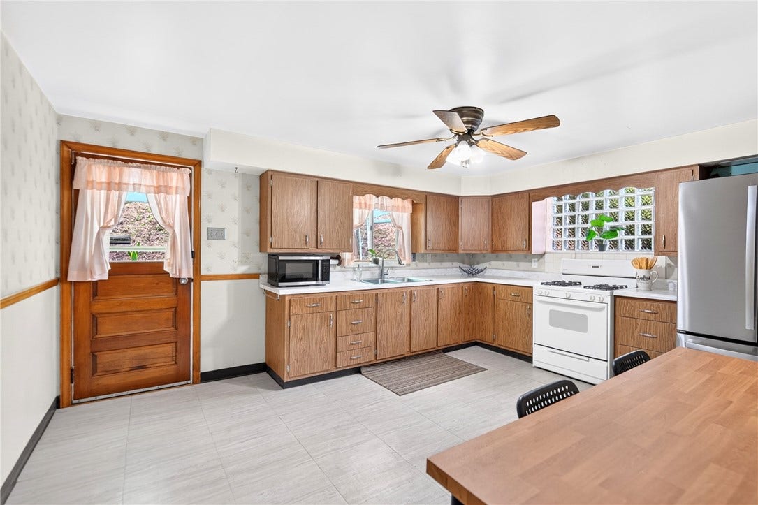 3710 Oakton Rd, Pittsburgh, PA 15227