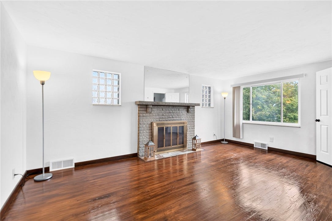 3710 Oakton Rd, Pittsburgh, PA 15227