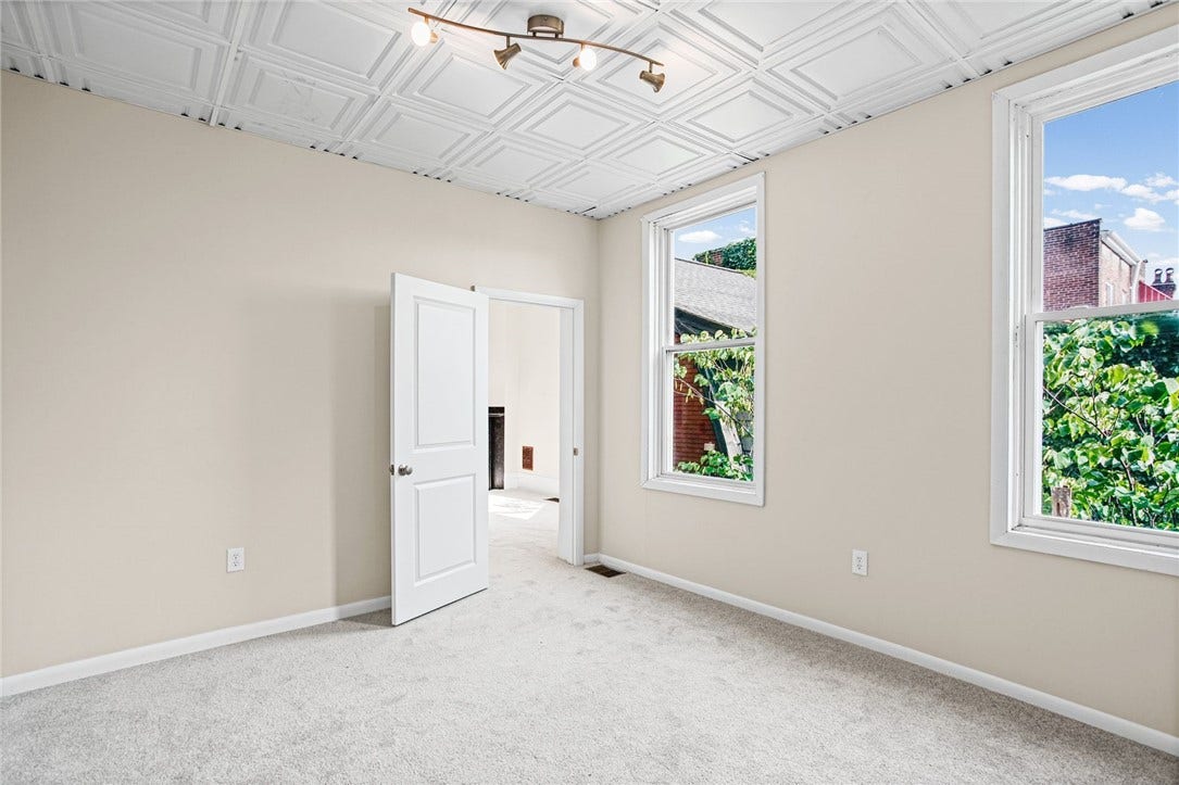 220 S Millvale Avenue, Pittsburgh, PA 15224