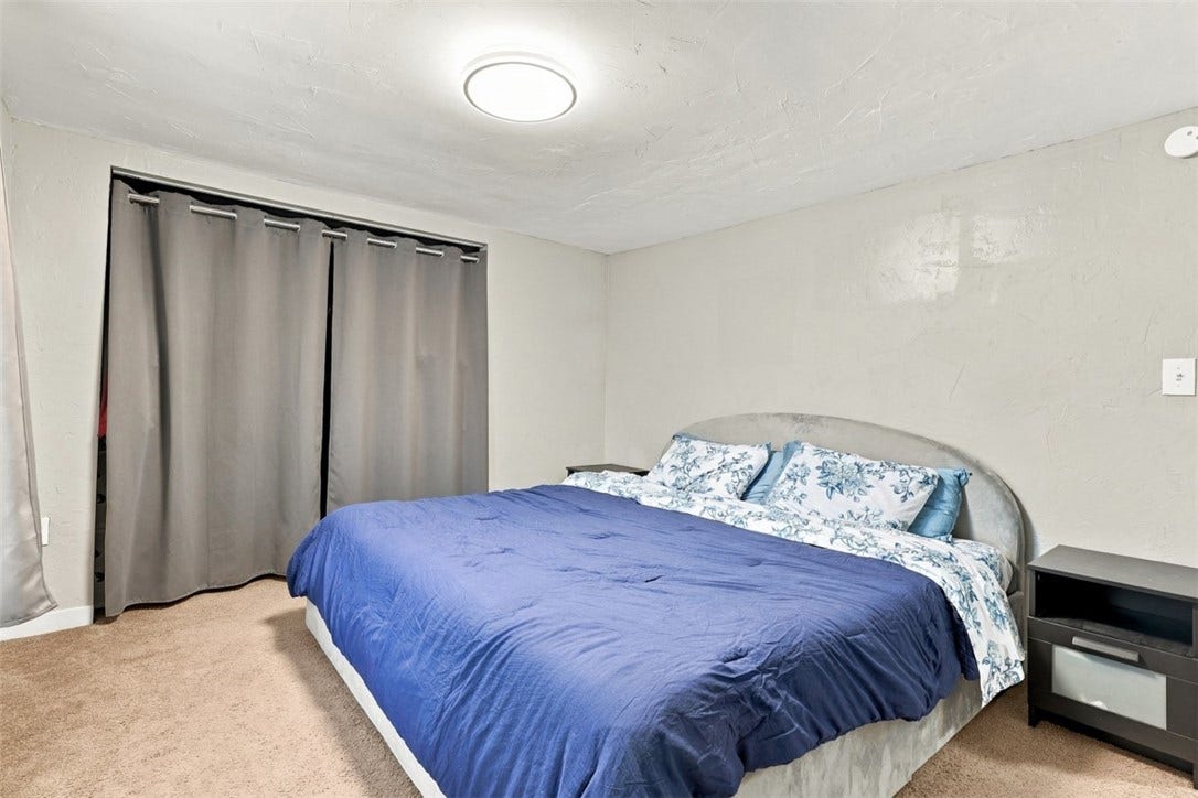 2432 Patterson Street, Pittsburgh, PA 15203 Bedroom