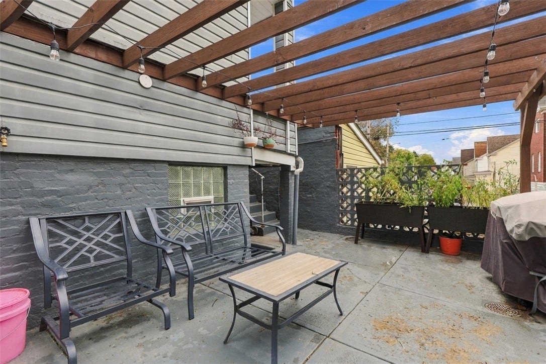 2432 Patterson Street, Pittsburgh, PA 15203 Rear Patio