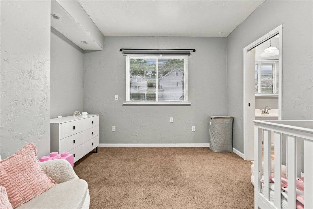 2432 Patterson Street, Pittsburgh, PA 15203 Bedroom