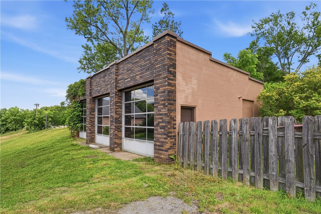 3762 Saxonburg Blvd, Pittsburgh, PA 15238 3762 Saxonburg Blvd, Pittsburgh, PA 15238