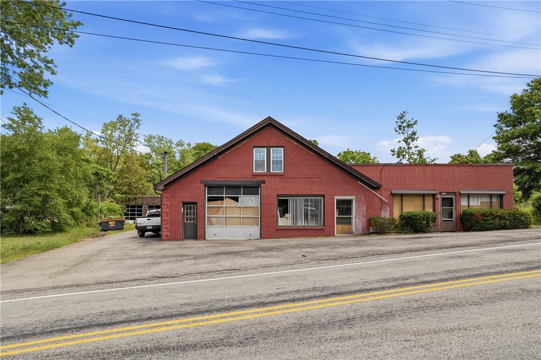 3762 Saxonburg Blvd, Pittsburgh, PA 15238 3762 Saxonburg Blvd, Pittsburgh, PA 15238