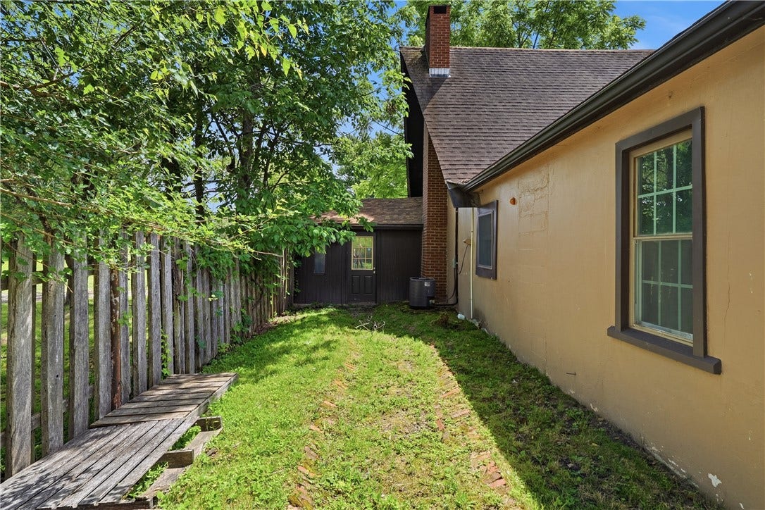 3762 Saxonburg Blvd, Pittsburgh, PA 15238 3762 Saxonburg Blvd, Pittsburgh, PA 15238