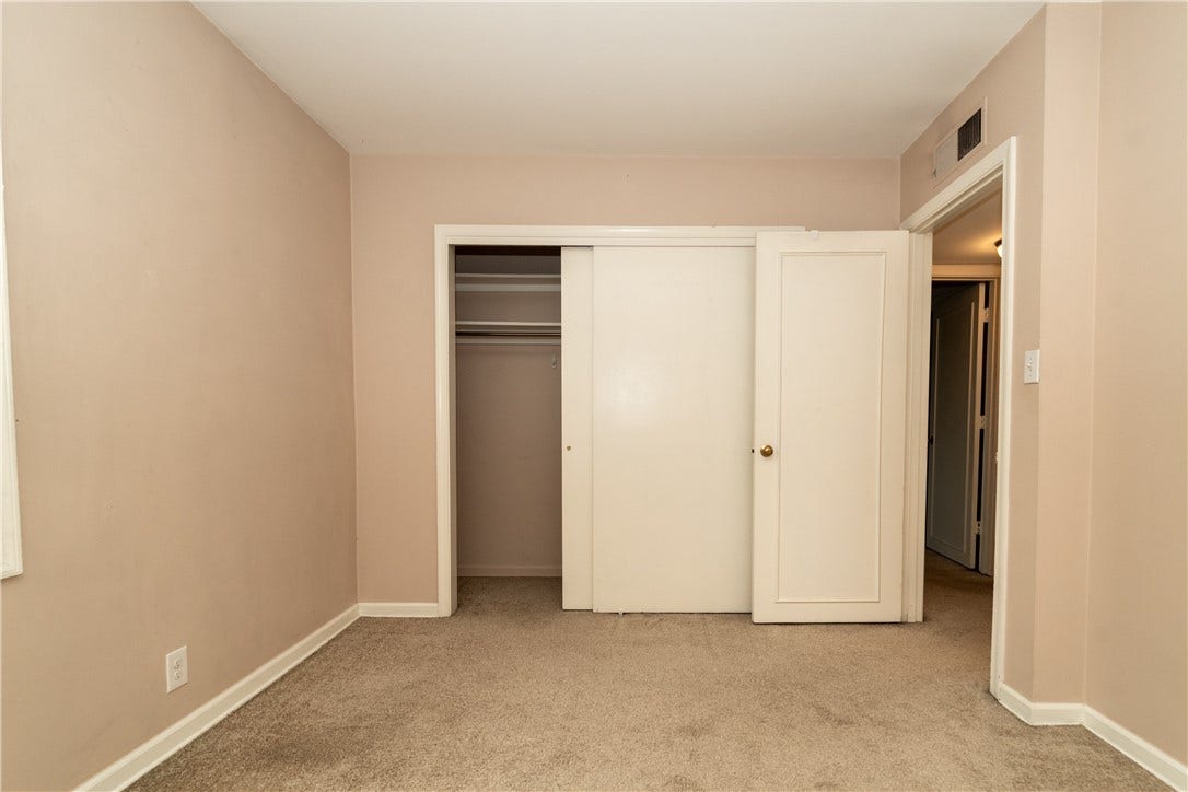 646 Robinwood Dr, #F, Pittsburgh, PA 15216 646 Robinwood Dr, #F, Pittsburgh, PA 15216