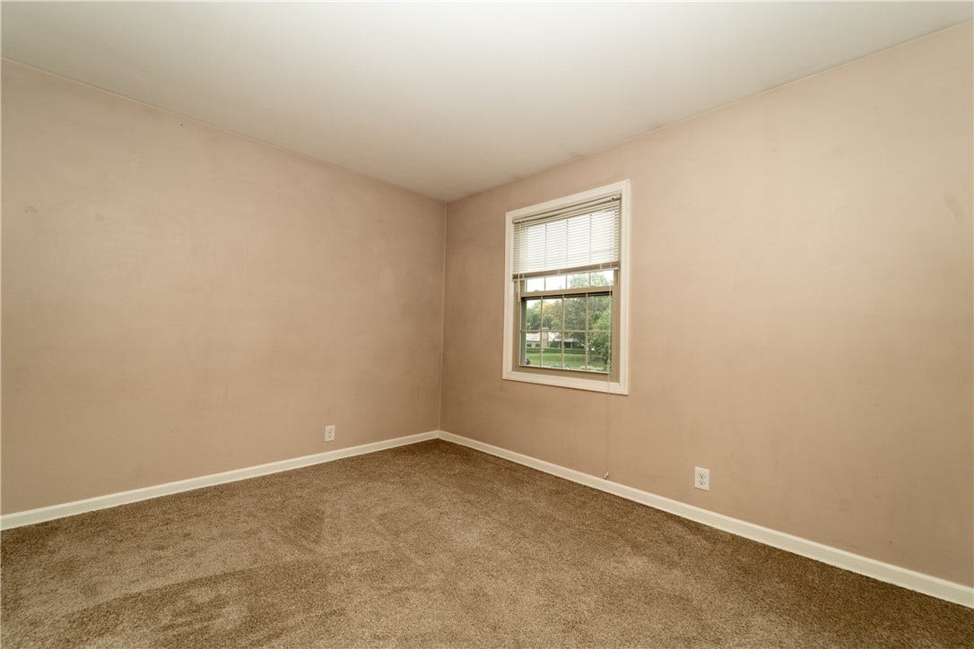 646 Robinwood Dr, #F, Pittsburgh, PA 15216 646 Robinwood Dr, #F, Pittsburgh, PA 15216