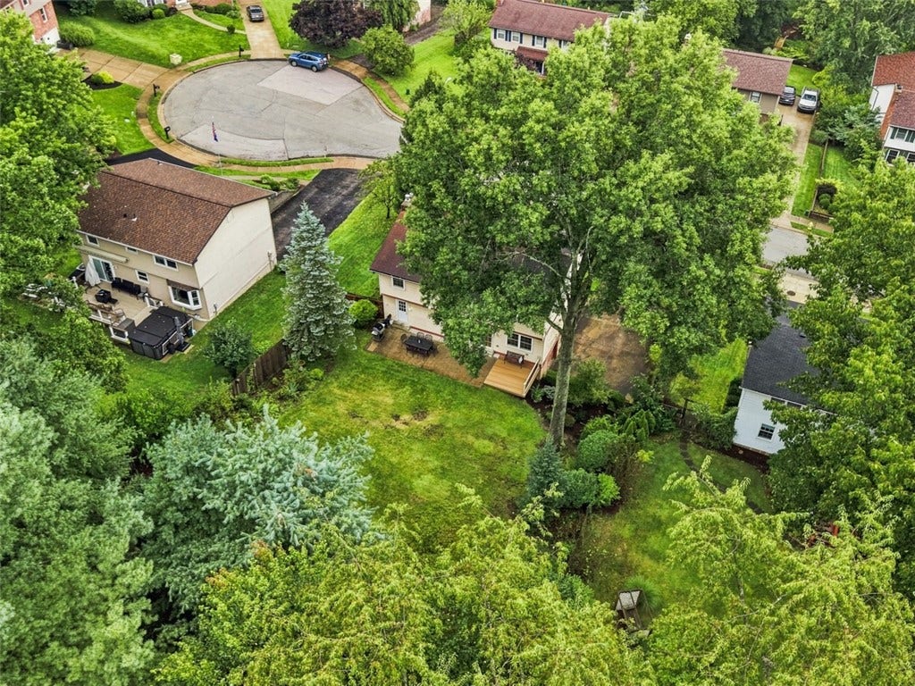 1123 Rial Drive, Bethel Park, PA 15102
