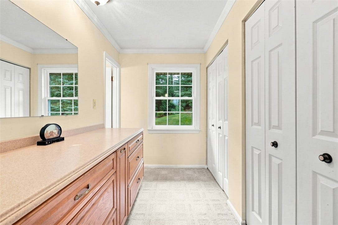 1123 Rial Drive, Bethel Park, PA 15102
