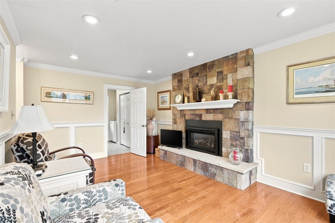 1123 Rial Drive, Bethel Park, PA 15102