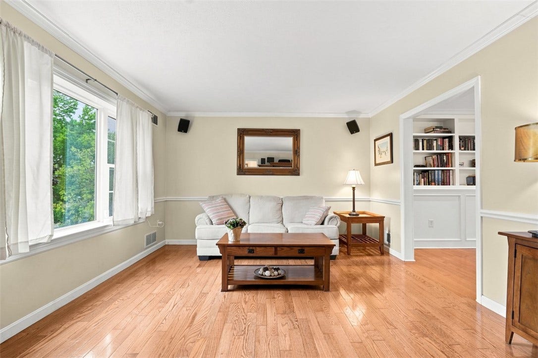 1123 Rial Drive, Bethel Park, PA 15102