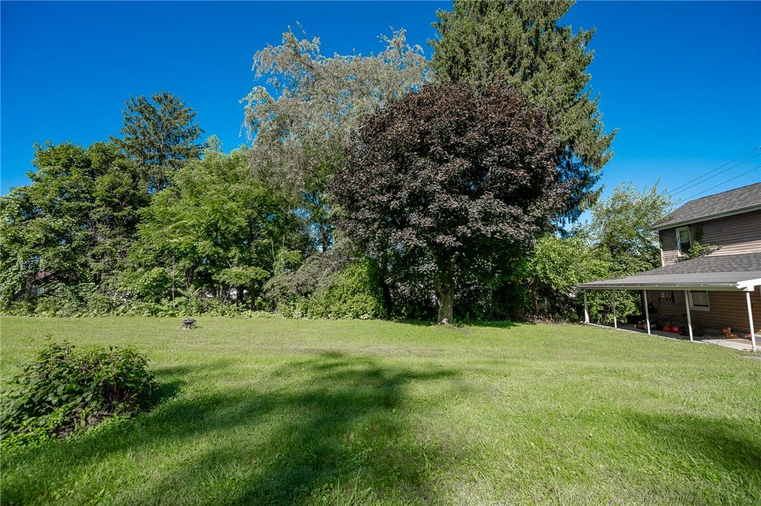 442 E Brown St, Blairsville, PA 15717 442 E Brown St, Blairsville, PA 15717