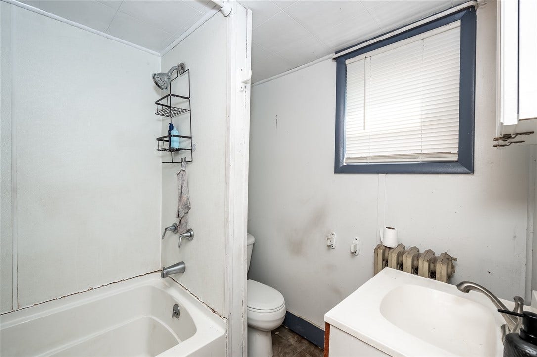 442 E Brown St, Blairsville, PA 15717 442 E Brown St, Blairsville, PA 15717