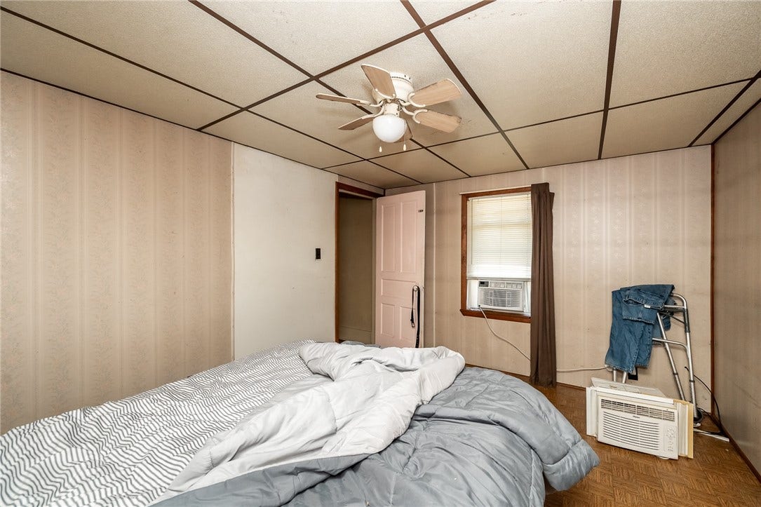 442 E Brown St, Blairsville, PA 15717 442 E Brown St, Blairsville, PA 15717