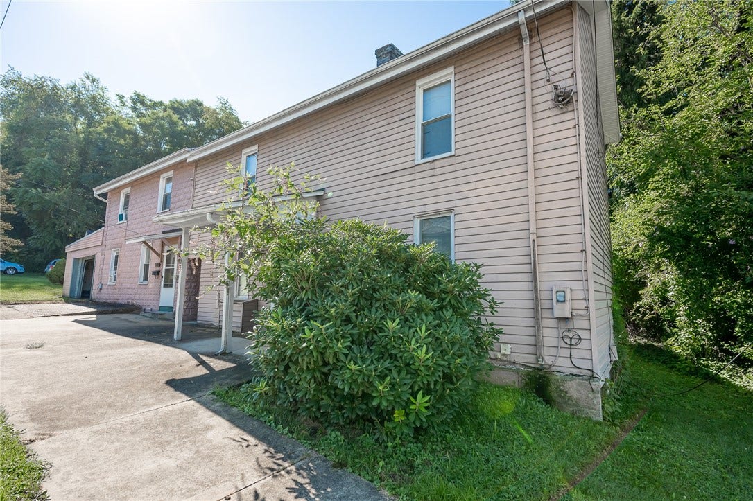 442 E Brown St, Blairsville, PA 15717 442 E Brown St, Blairsville, PA 15717