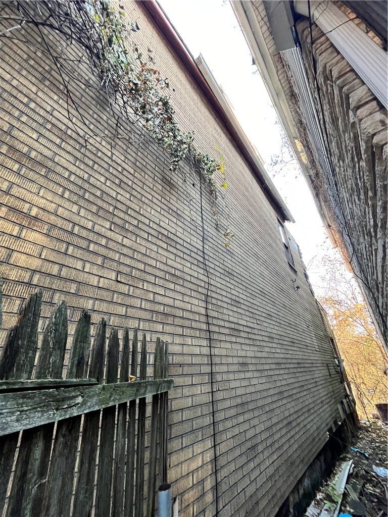 852 Inwood St, Pittsburgh, PA 15208 852 Inwood St, Pittsburgh, PA 15208