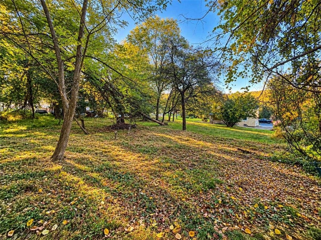 601 7th Street Ext, New Kensington, PA 15068 601 7th Street Ext, New Kensington, PA 15068