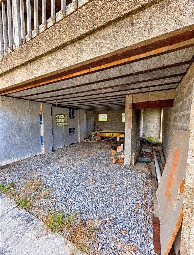 601 7th Street Ext, New Kensington, PA 15068 601 7th Street Ext, New Kensington, PA 15068