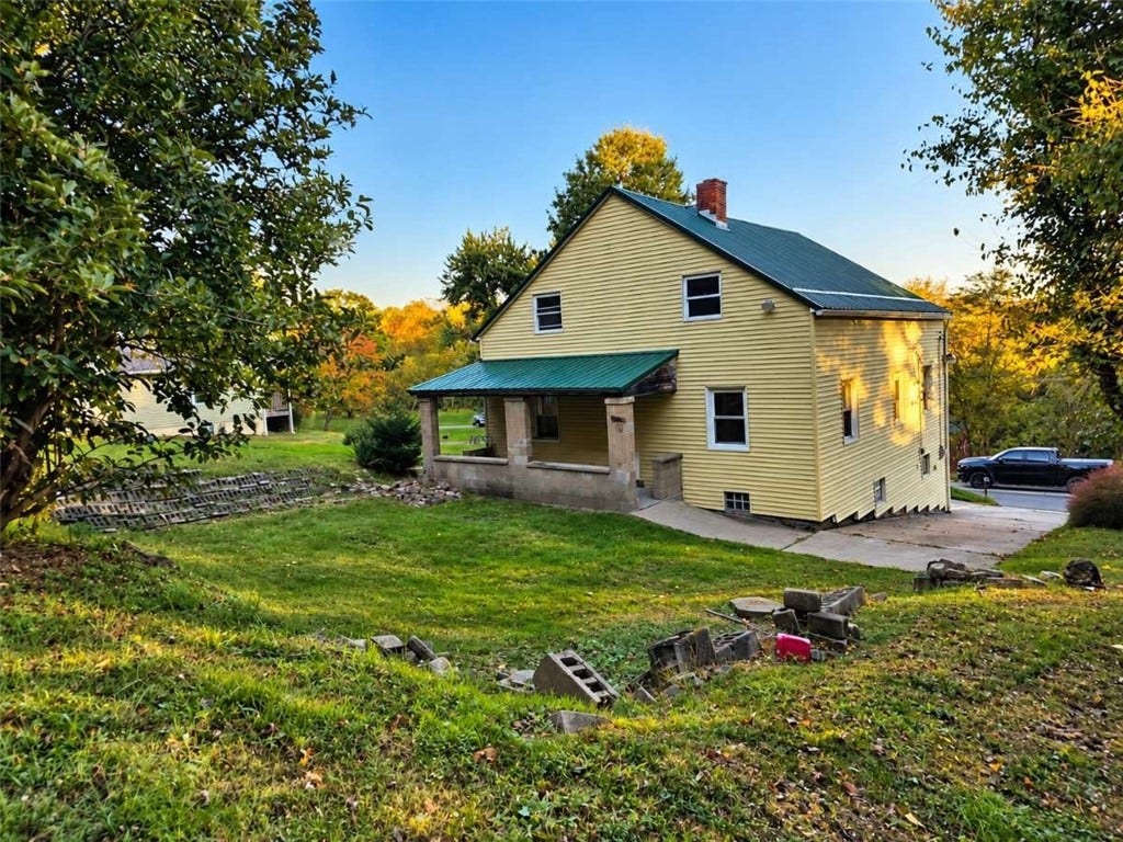 601 7th Street Ext, New Kensington, PA 15068 601 7th Street Ext, New Kensington, PA 15068