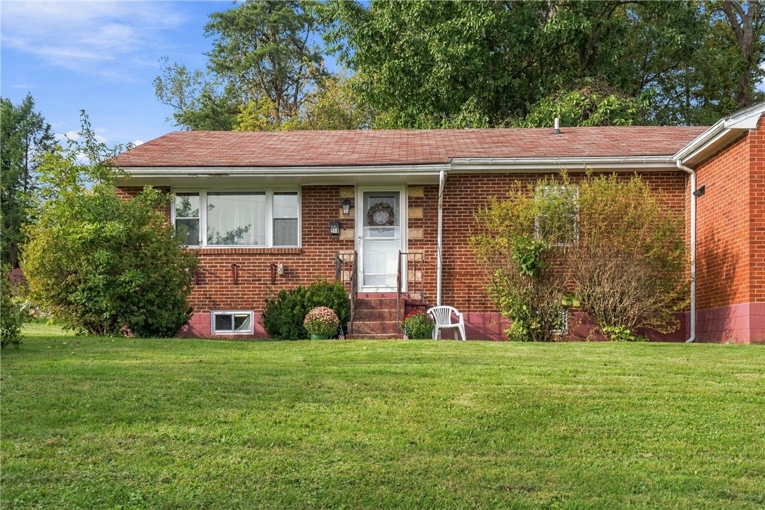 216-218 Talisman Ln, Natrona Heights, PA 15065 216-218 Talisman Ln, Natrona Heights, PA 15065