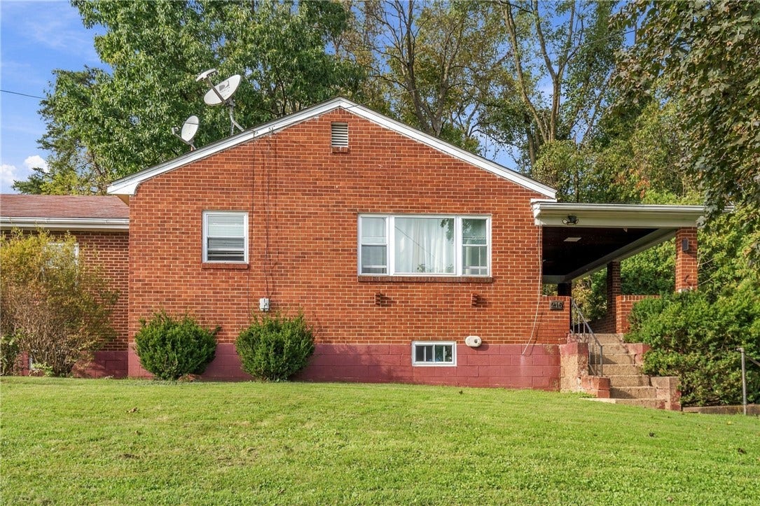 216-218 Talisman Ln, Natrona Heights, PA 15065 216-218 Talisman Ln, Natrona Heights, PA 15065