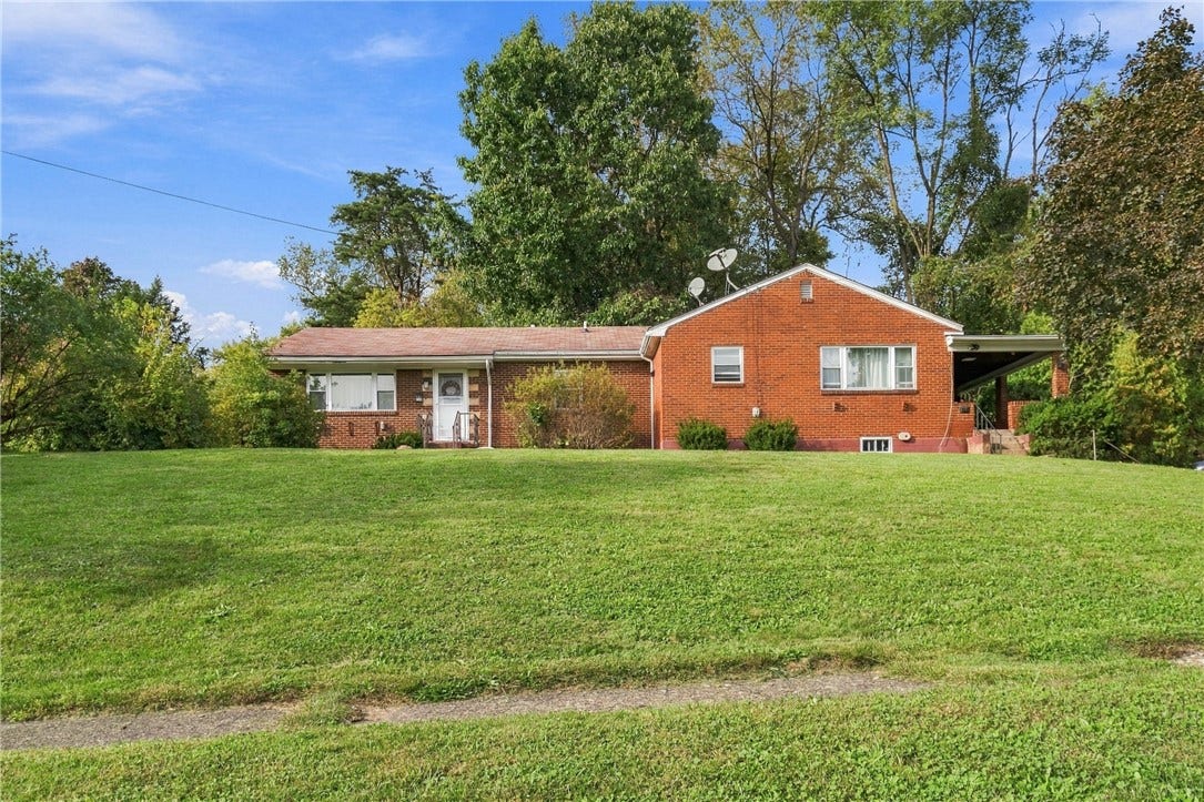 216-218 Talisman Ln, Natrona Heights, PA 15065 216-218 Talisman Ln, Natrona Heights, PA 15065