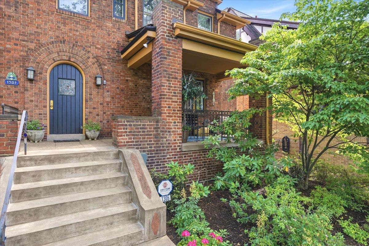 1305 Malvern, Pittsburgh, PA 15217