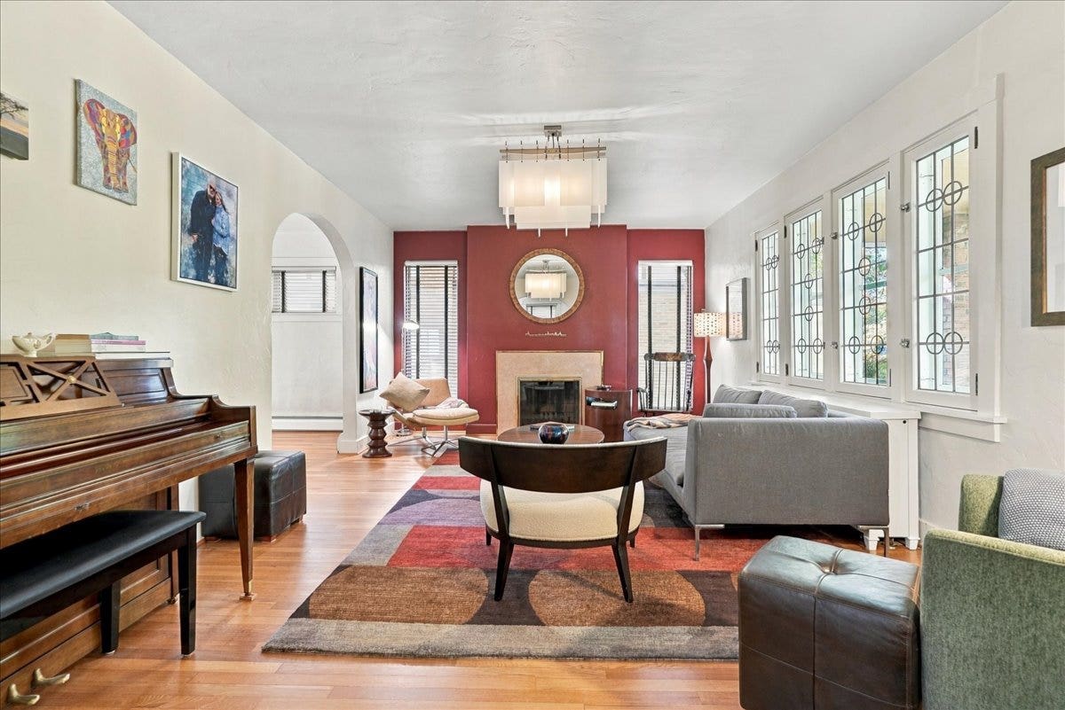 1305 Malvern, Pittsburgh, PA 15217