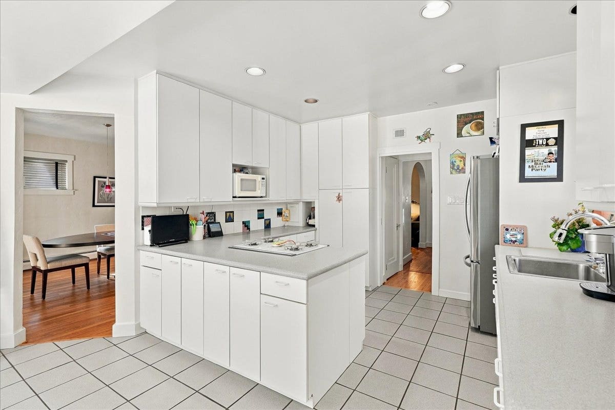 1305 Malvern, Pittsburgh, PA 15217