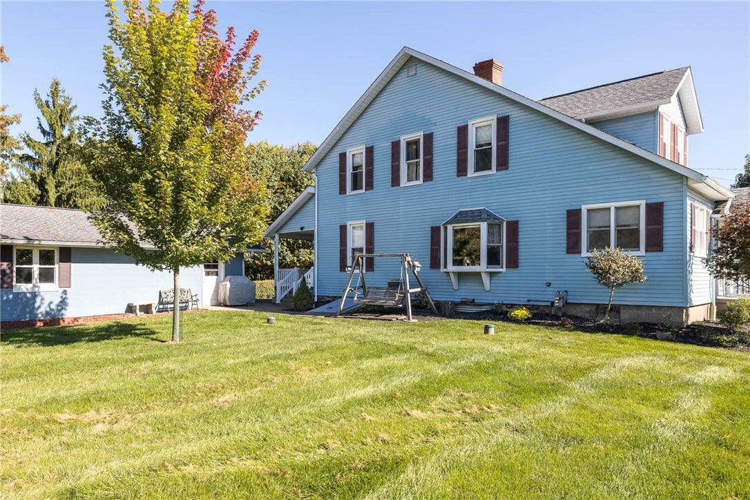 1741 Ridgewood Dr, Washington, PA 15301