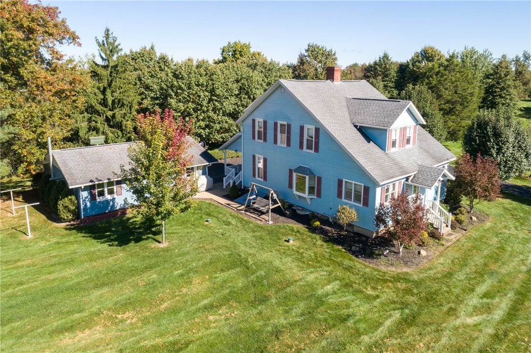 1741 Ridgewood Dr, Washington, PA 15301