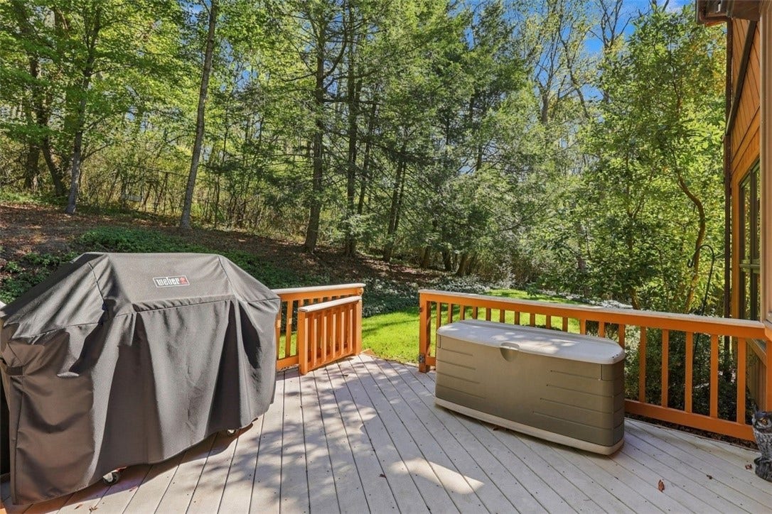 4282 Forest Glen Dr, Allison Park, PA 15101 4282 Forest Glen Dr, Allison Park, PA 15101