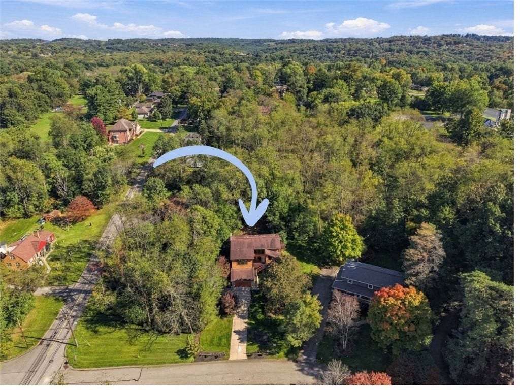 4282 Forest Glen Dr, Allison Park, PA 15101 Positioned in a quiet cul-de-sac