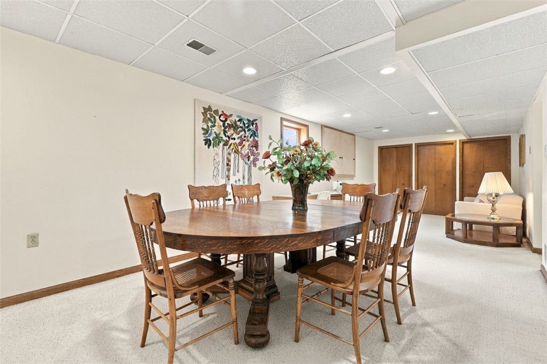 4282 Forest Glen Dr, Allison Park, PA 15101 It also has a great deal of storage space.