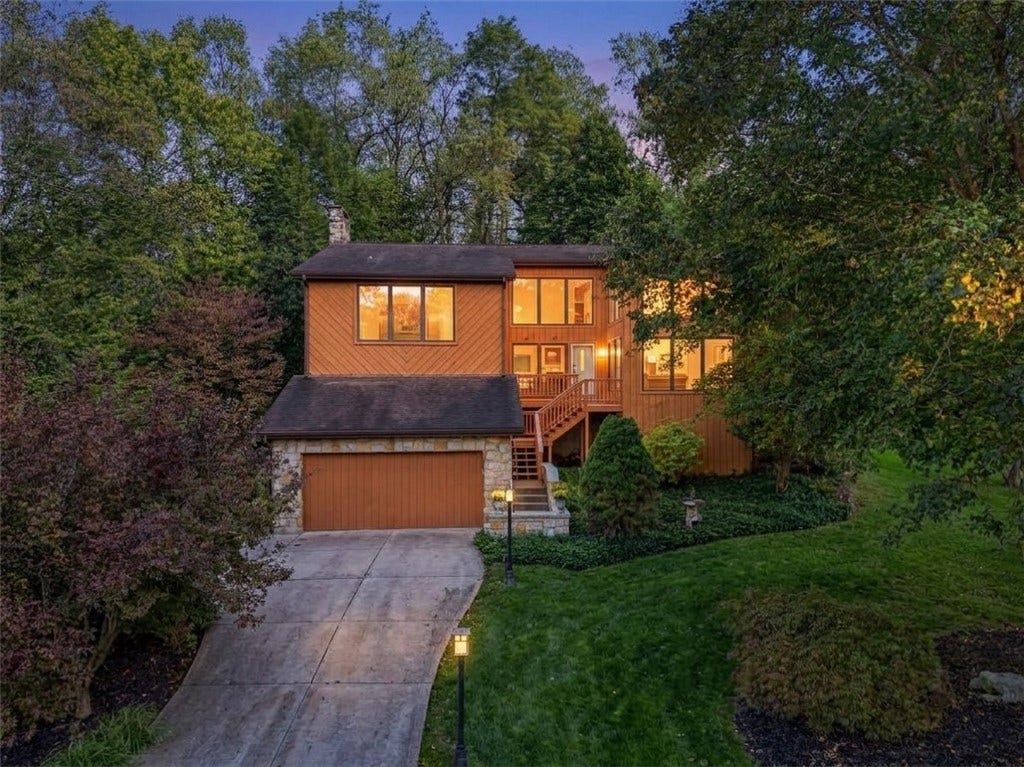 4282 Forest Glen Dr, Allison Park, PA 15101 4282 Forest Glen Dr, Allison Park, PA 15101