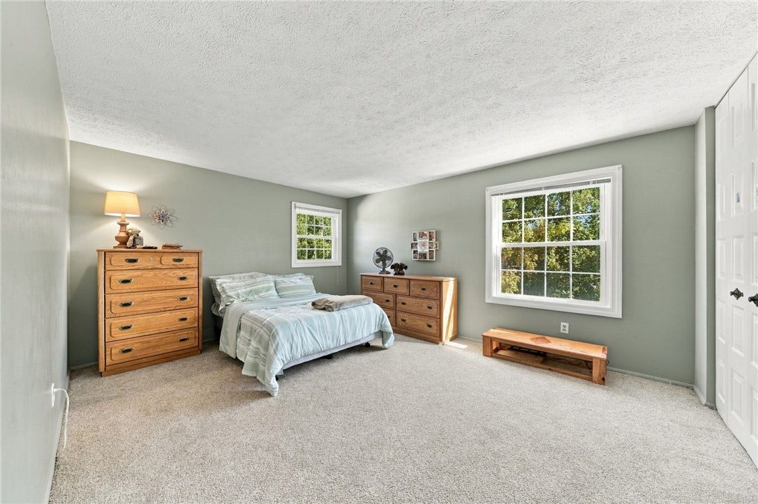 140 Slatewood Ct, Bethel Park, PA 15102 140 Slatewood Ct, Bethel Park, PA 15102